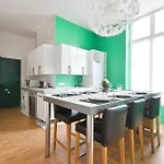 Quartier Place Des Vosges Apartment Paris